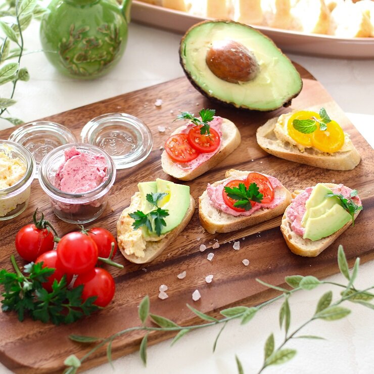 VEGGIE BAGNAで作るオープンサンド