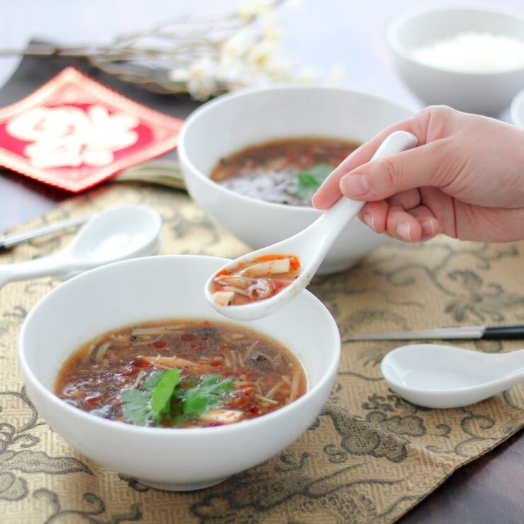 たっぷりきのこと豆腐の酸辣湯（サンラータン）