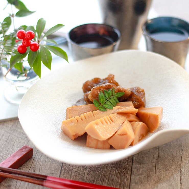 タケノコと冷凍こんにゃくの煮物